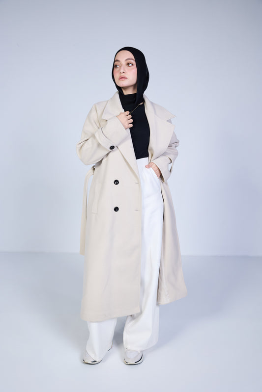 Minimal Wool-Blend Long Coat – Soft Beige