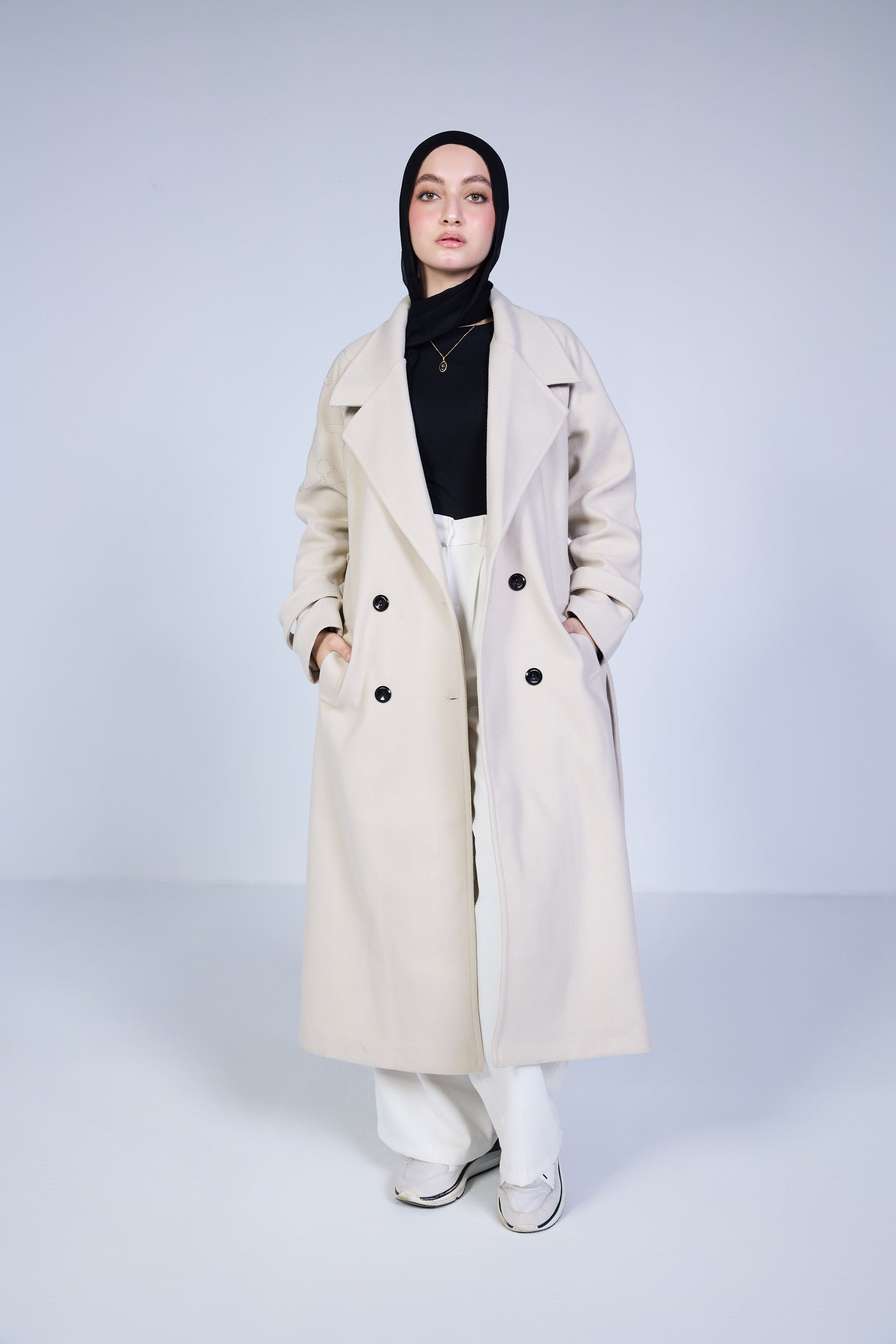 Minimal Wool-Blend Long Coat – Soft Beige
