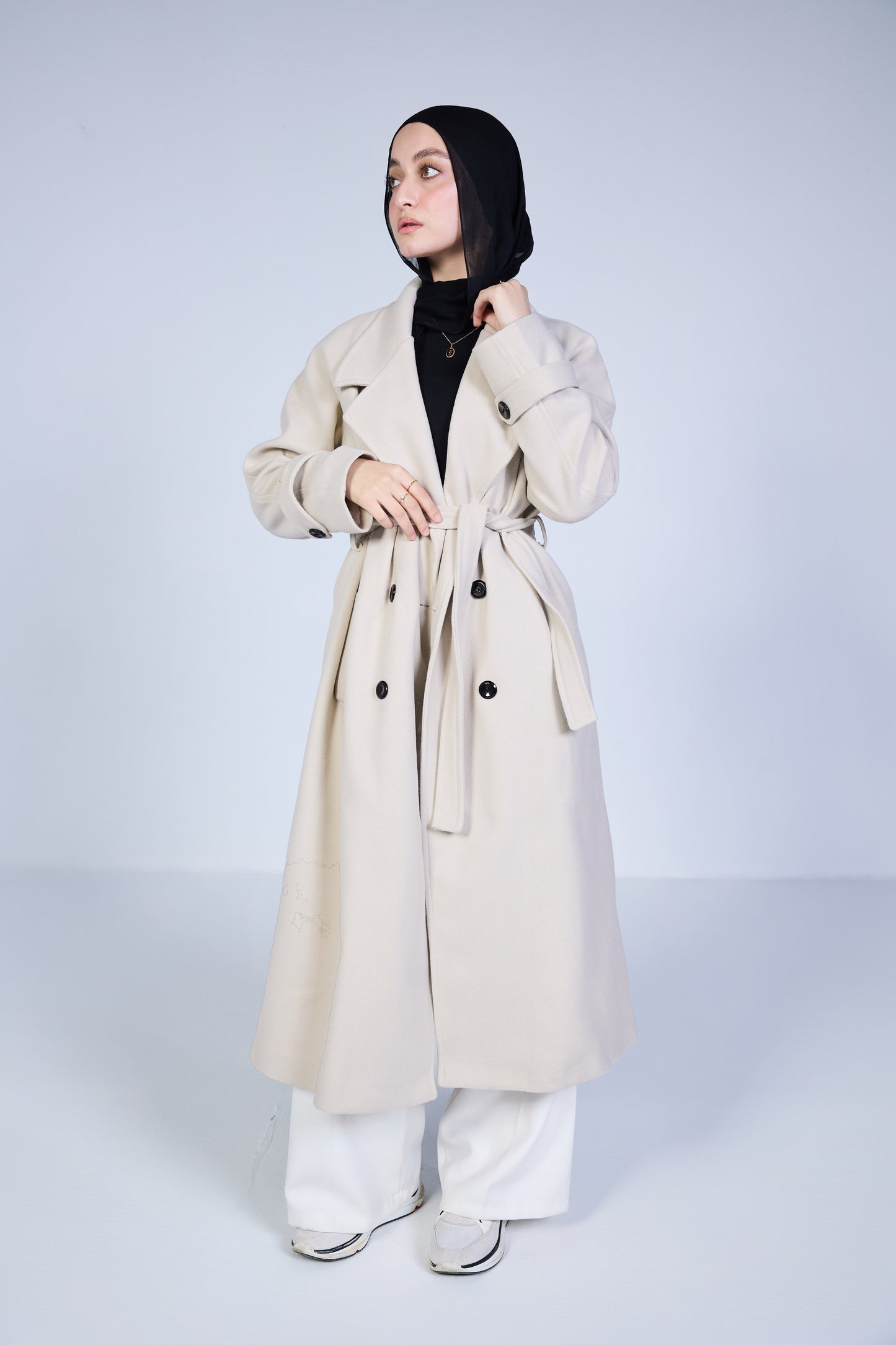 Minimal Wool-Blend Long Coat – Soft Beige
