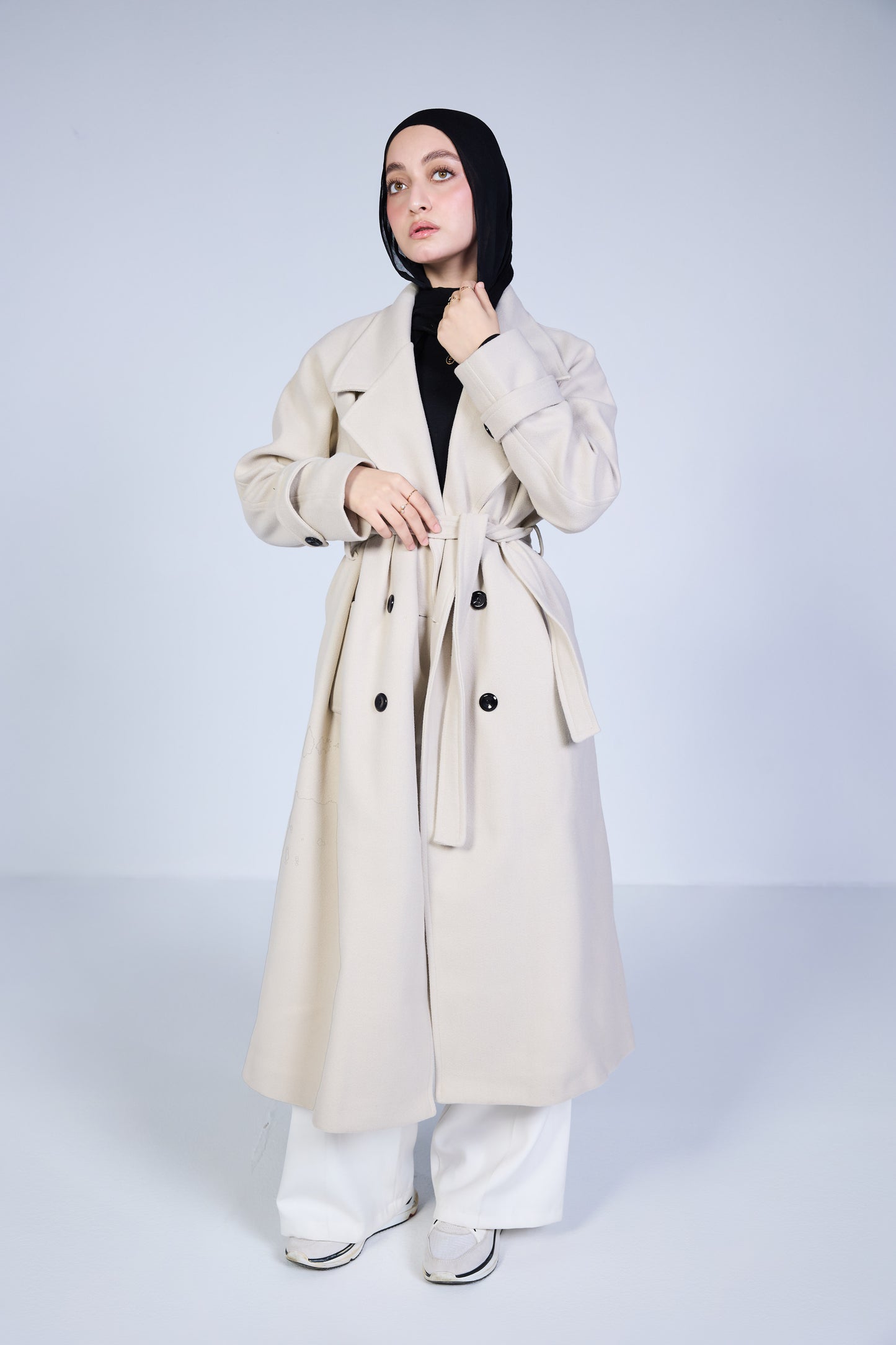 Minimal Wool-Blend Long Coat – Soft Beige